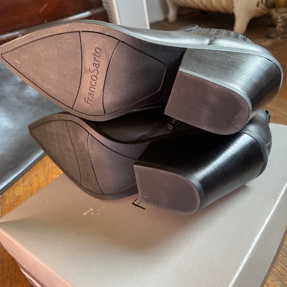 Franco Sarto Black Leather Bootie- NIB - Picture 3 of 4